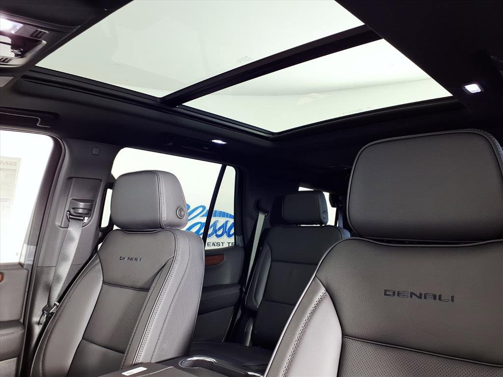 New 2026 GMC Yukon Denali image 6