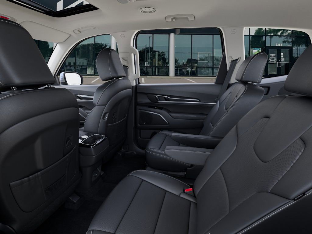 New 2025 Kia Telluride S image 19