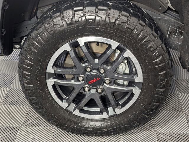 Used 2025 Toyota Tacoma TRD Sport image 8