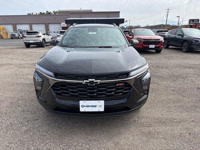 New 2026 Chevrolet Trax RS w/ Driver Confidence Package image 2