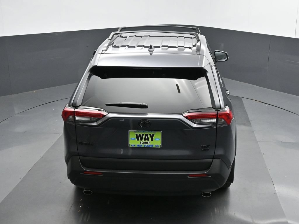 Used 2024 Toyota RAV4 XLE AWD/4WD image 38