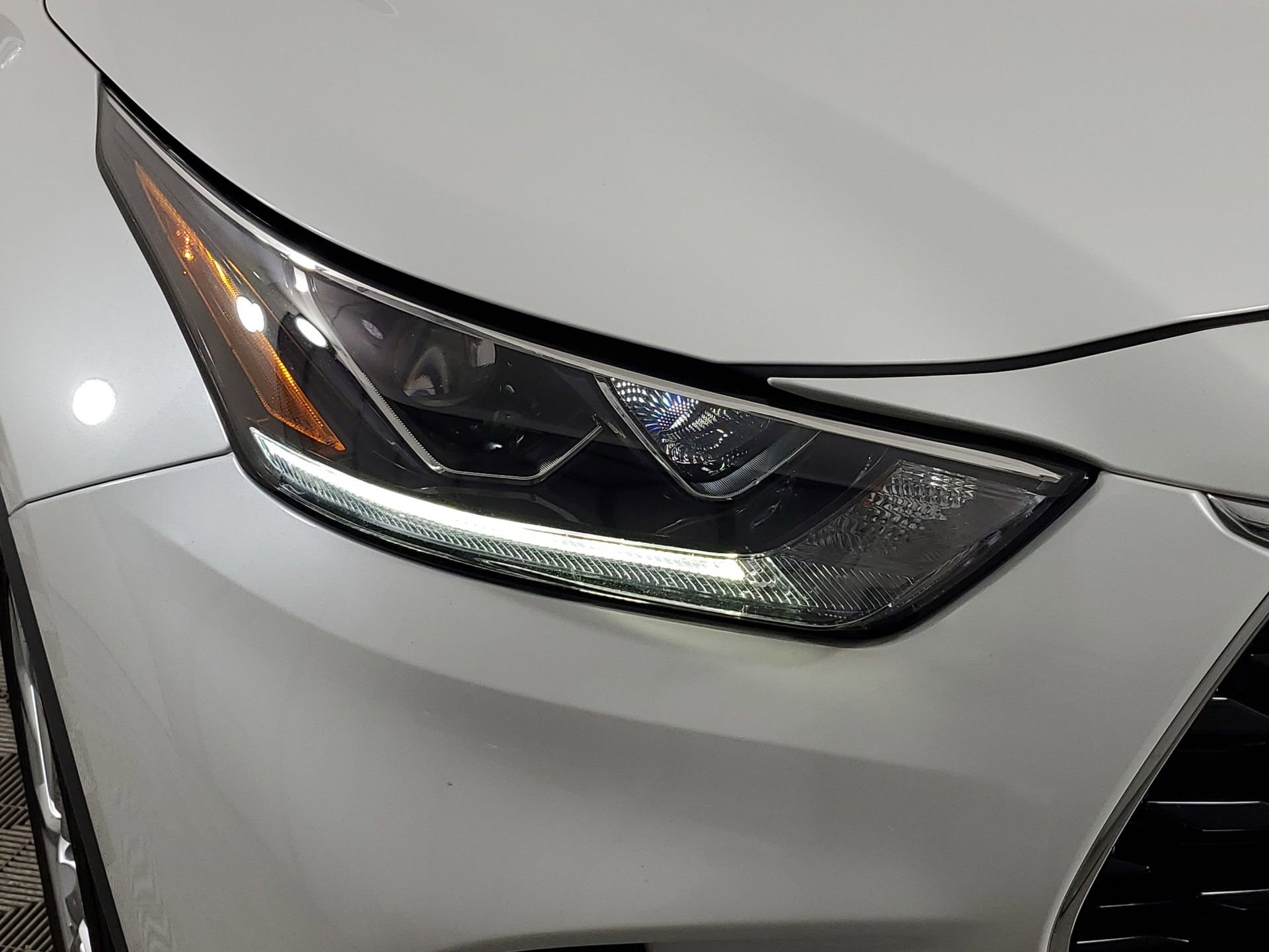 Used 2023 Toyota Highlander Limited image 15