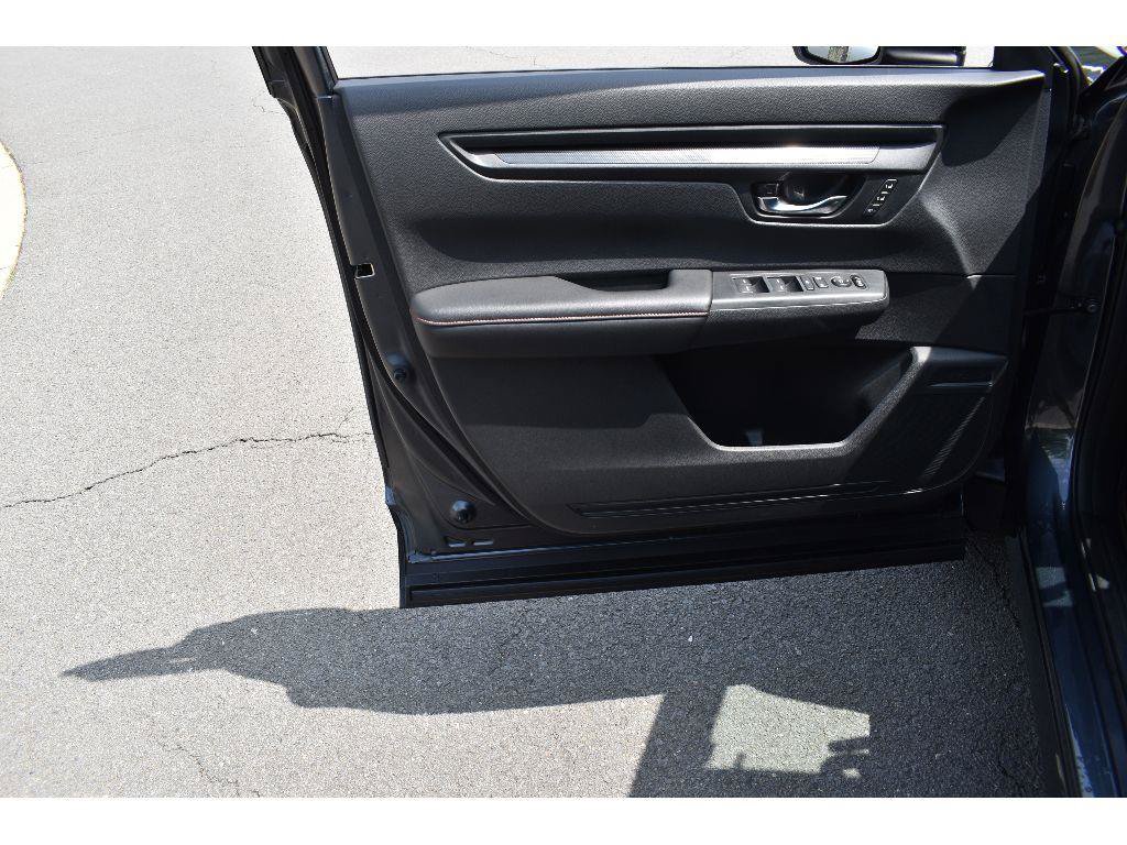 Used 2025 Honda CR-V Sport-L image 25