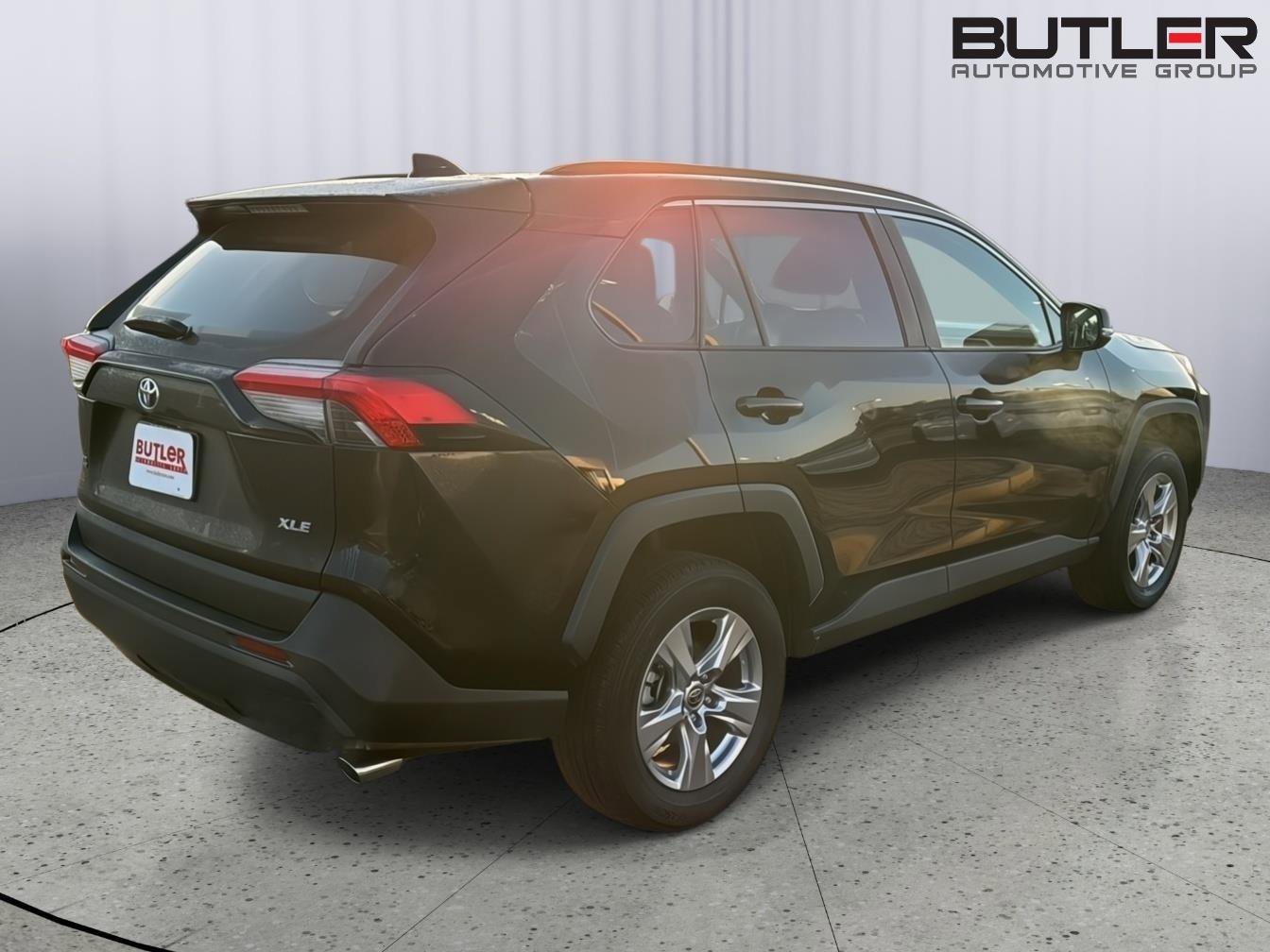 Certified 2023 Toyota RAV4 XLE FWD image 5