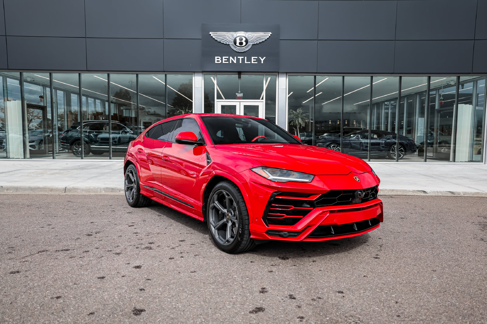 Used 2022 Lamborghini Urus AWD/4WD image 17