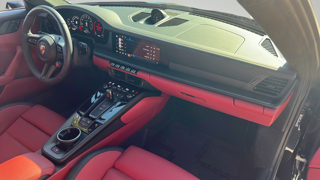 Certified 2026 Porsche 911 Carrera 4 GTS AWD/4WD image 20