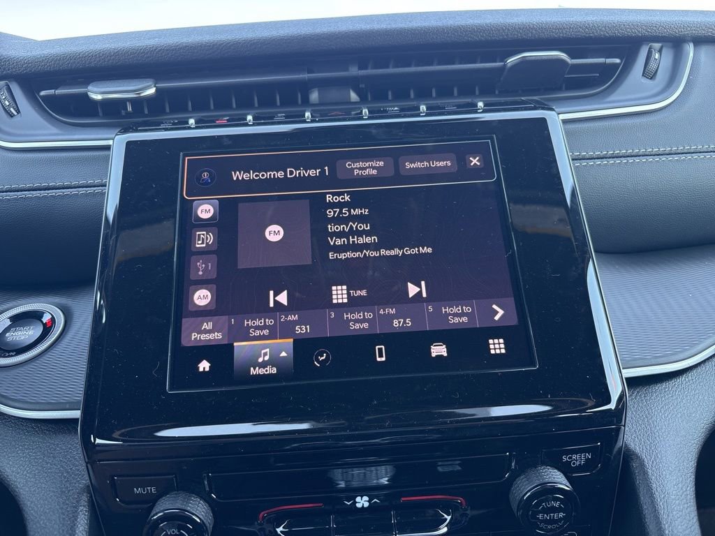 New 2026 Jeep Grand Cherokee L Laredo w/ MOPAR Finishing Package image 16