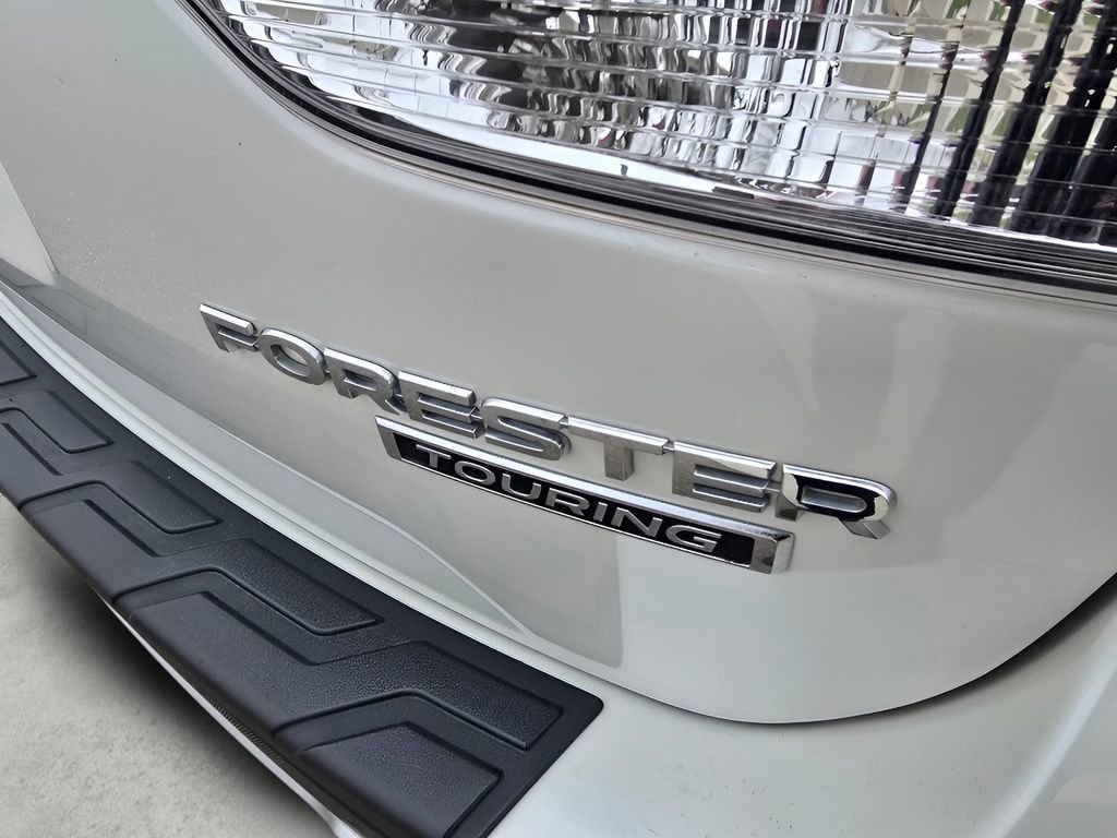 Used 2019 Subaru Forester Touring image 10