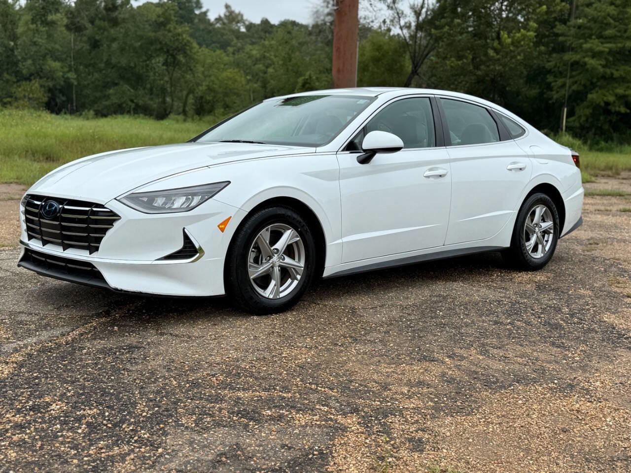 Used 2020 Hyundai Sonata SE image 1