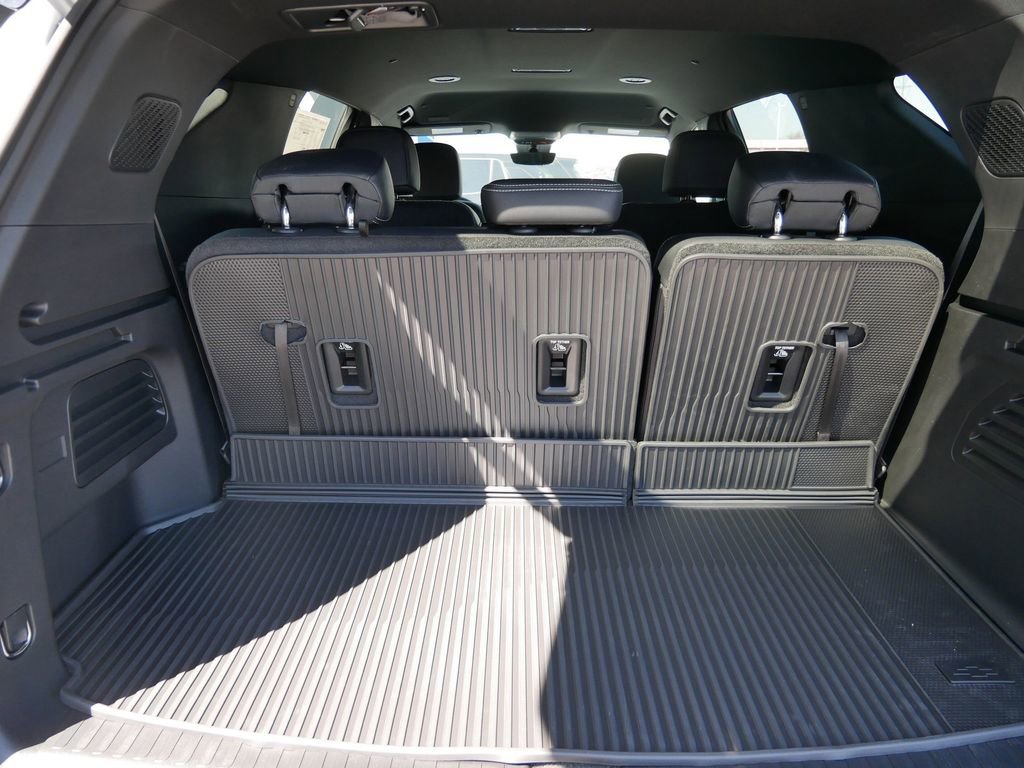 New 2026 Chevrolet Traverse LT AWD/4WD image 8