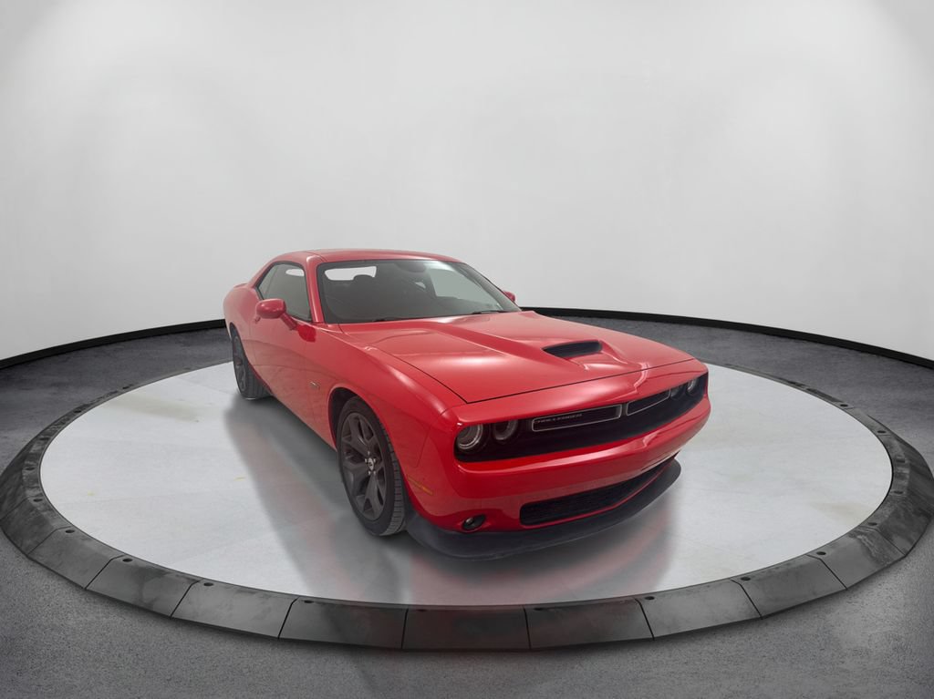 Used 2019 Dodge Challenger R/T RWD image 3