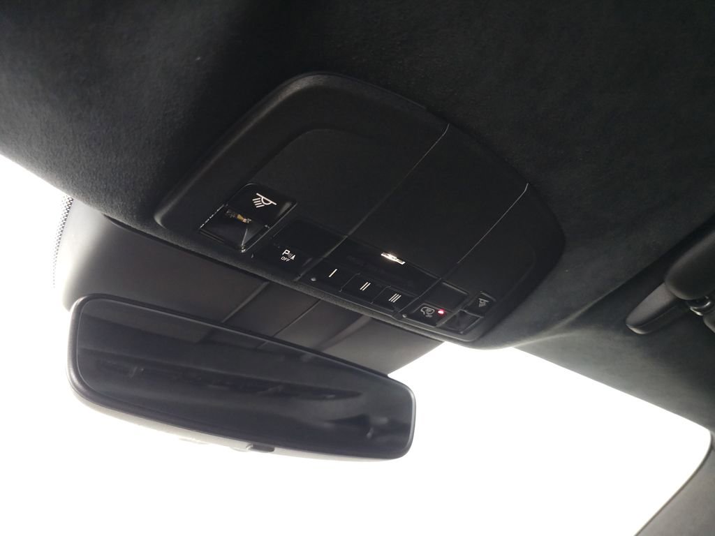 Used 2022 Porsche 718 Cayman GTS RWD image 18