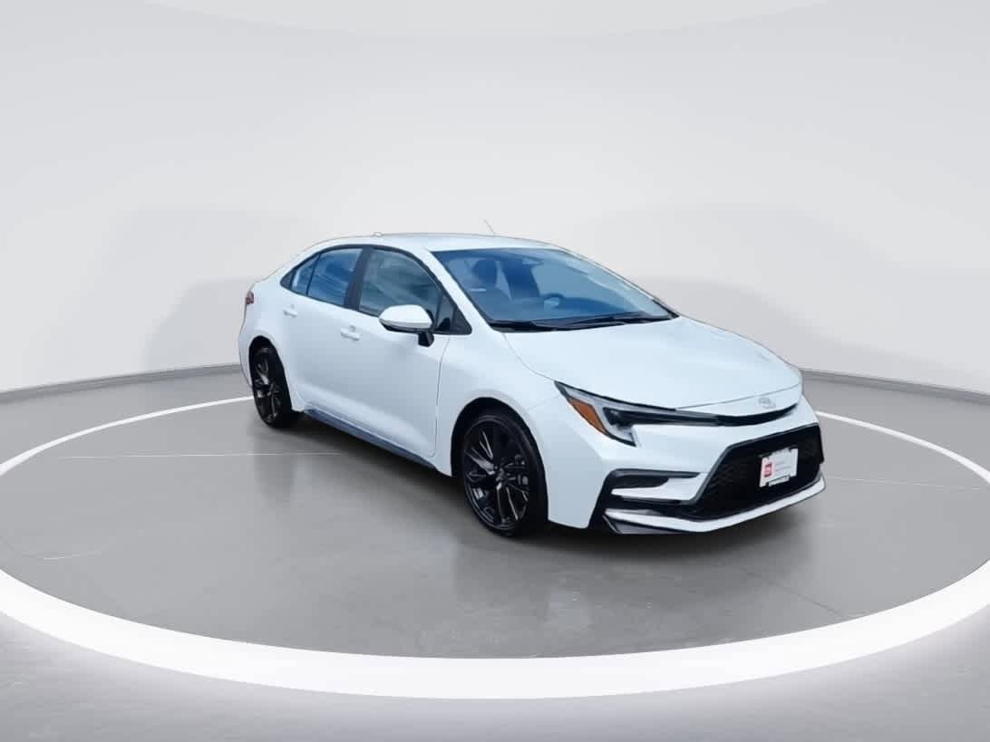 Certified 2025 Toyota Corolla SE FWD image 2