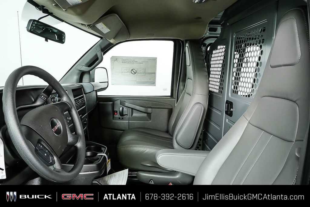 New 2025 GMC Savana 2500 w/ Driver Convenience Package RWD image 7