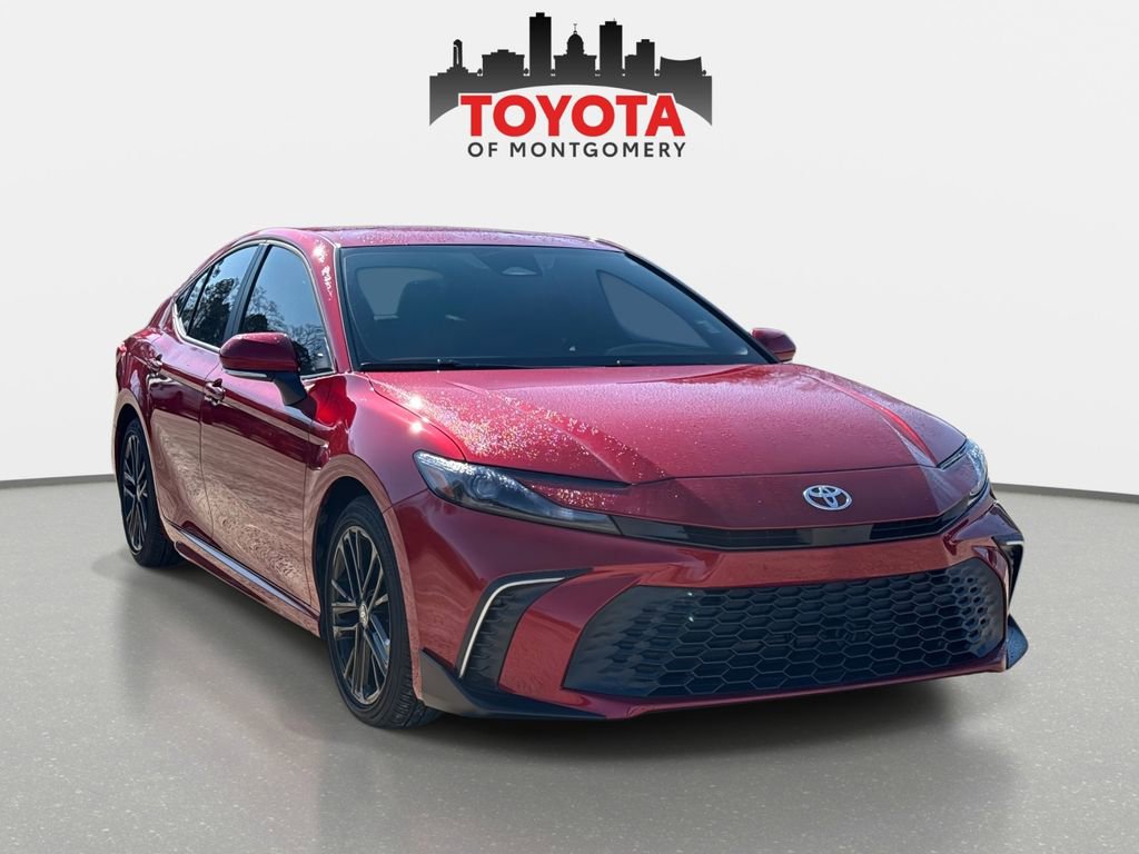 Used 2025 Toyota Camry SE w/ Multimedia Upgrade Package