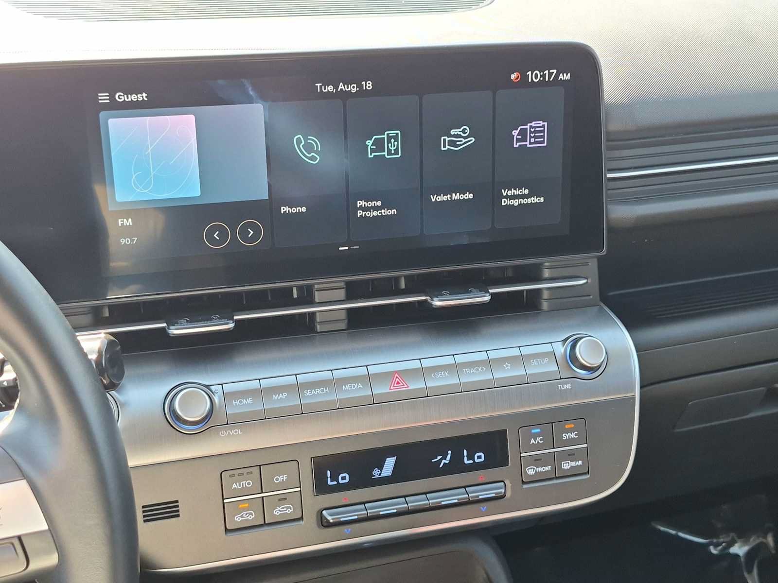 Certified 2025 Hyundai Kona SEL AWD/4WD image 27