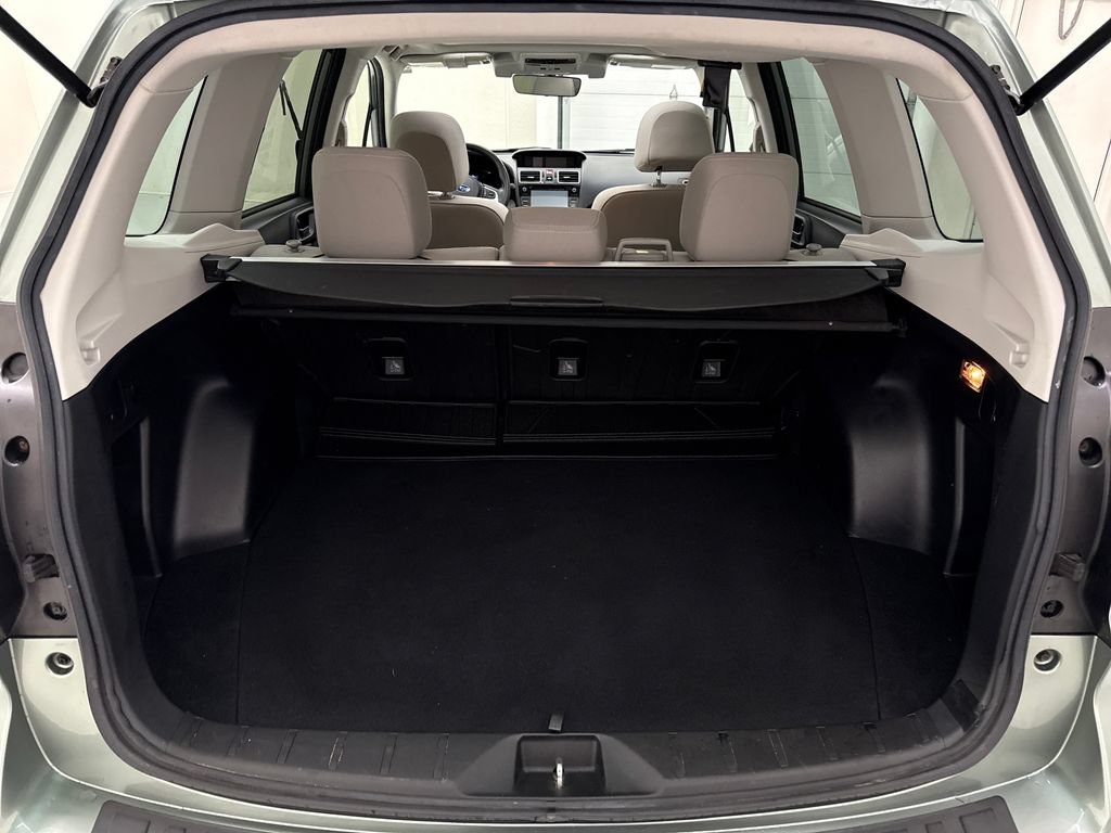 Used 2017 Subaru Forester 2.5i Premium AWD/4WD image 27