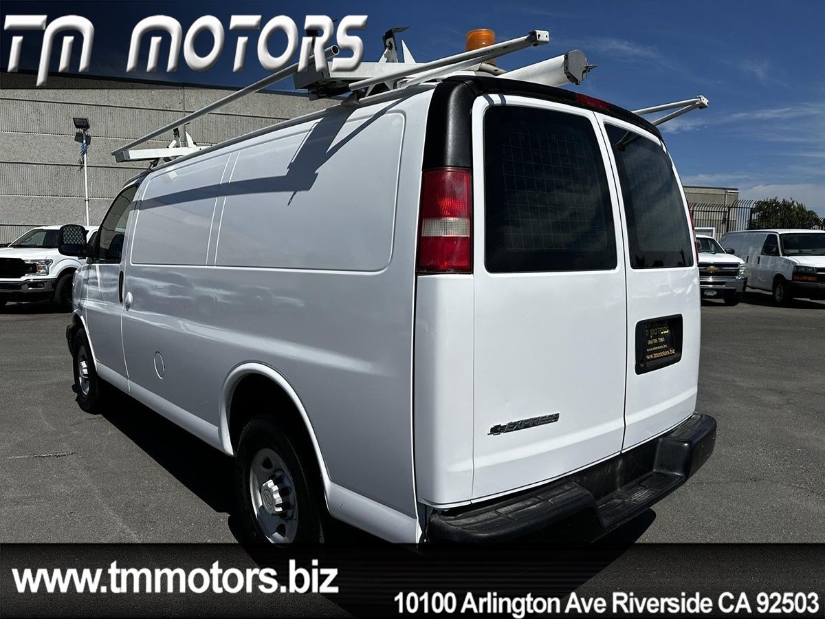 Used 2008 Chevrolet Express 2500 RWD image 4