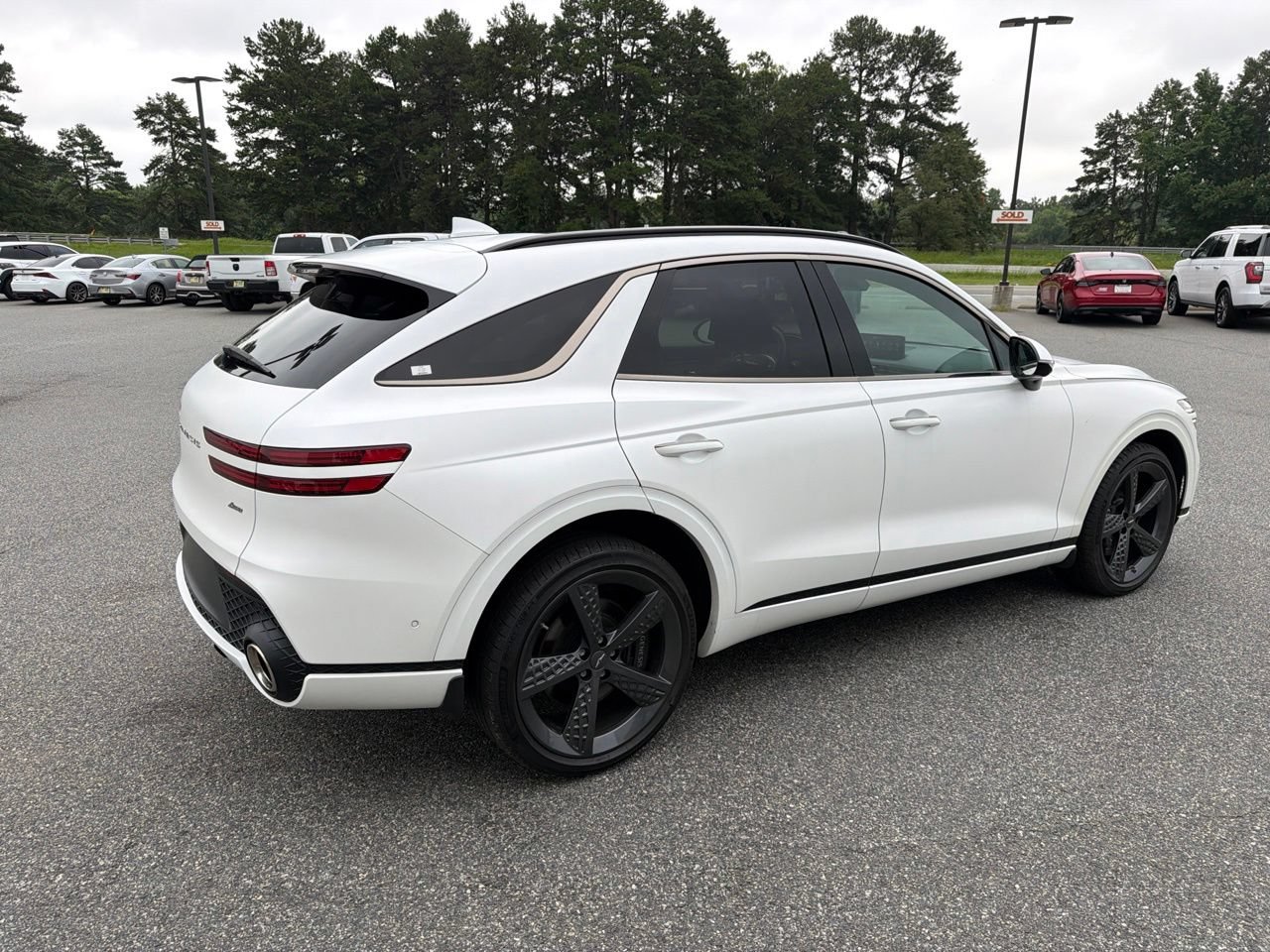 Used 2023 Genesis GV70 2.5T w/ Sport Prestige Package AWD/4WD image 10