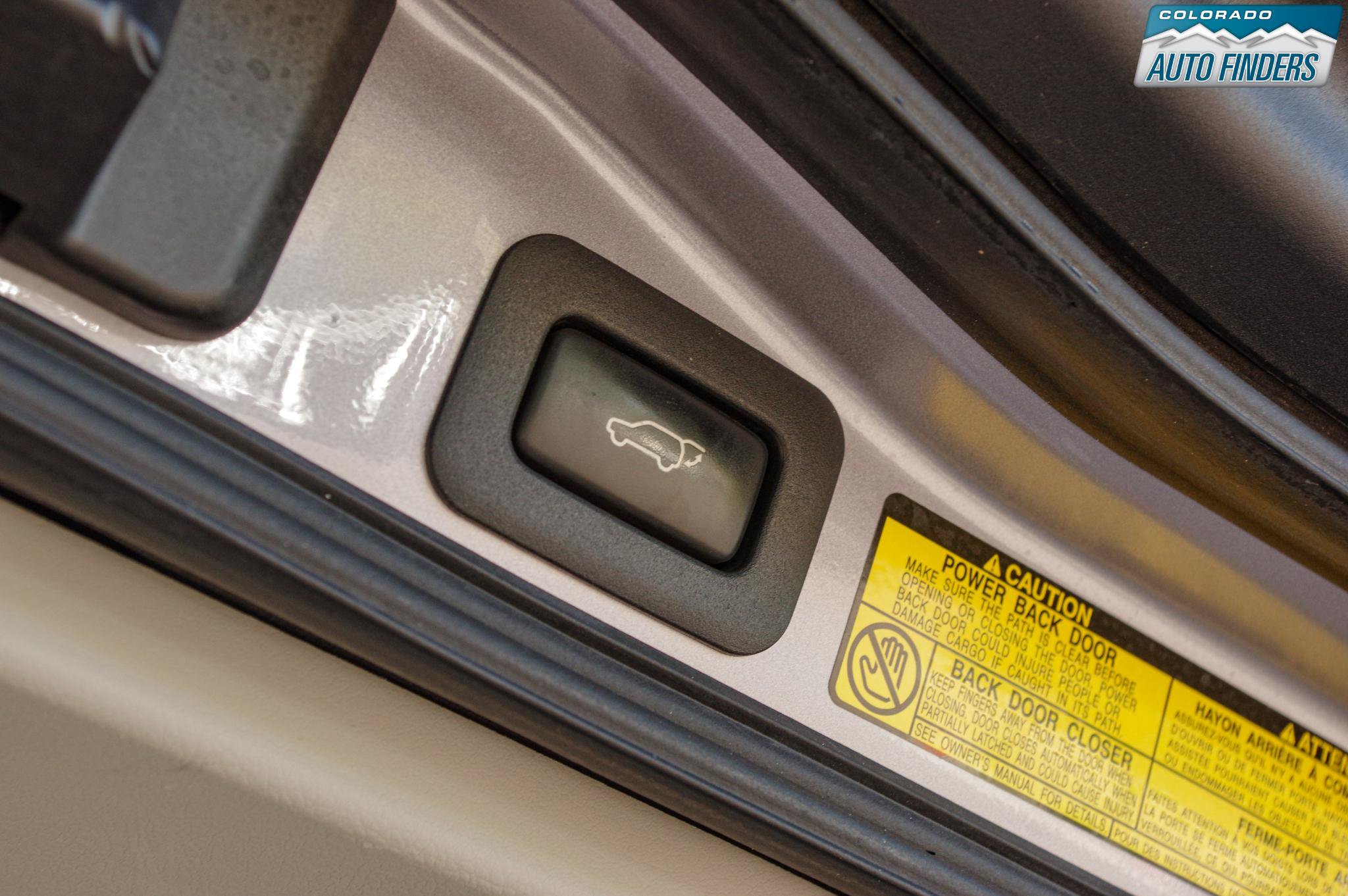 Used 2008 Lexus LX 570 4WD w/ Technology Pkg image 31