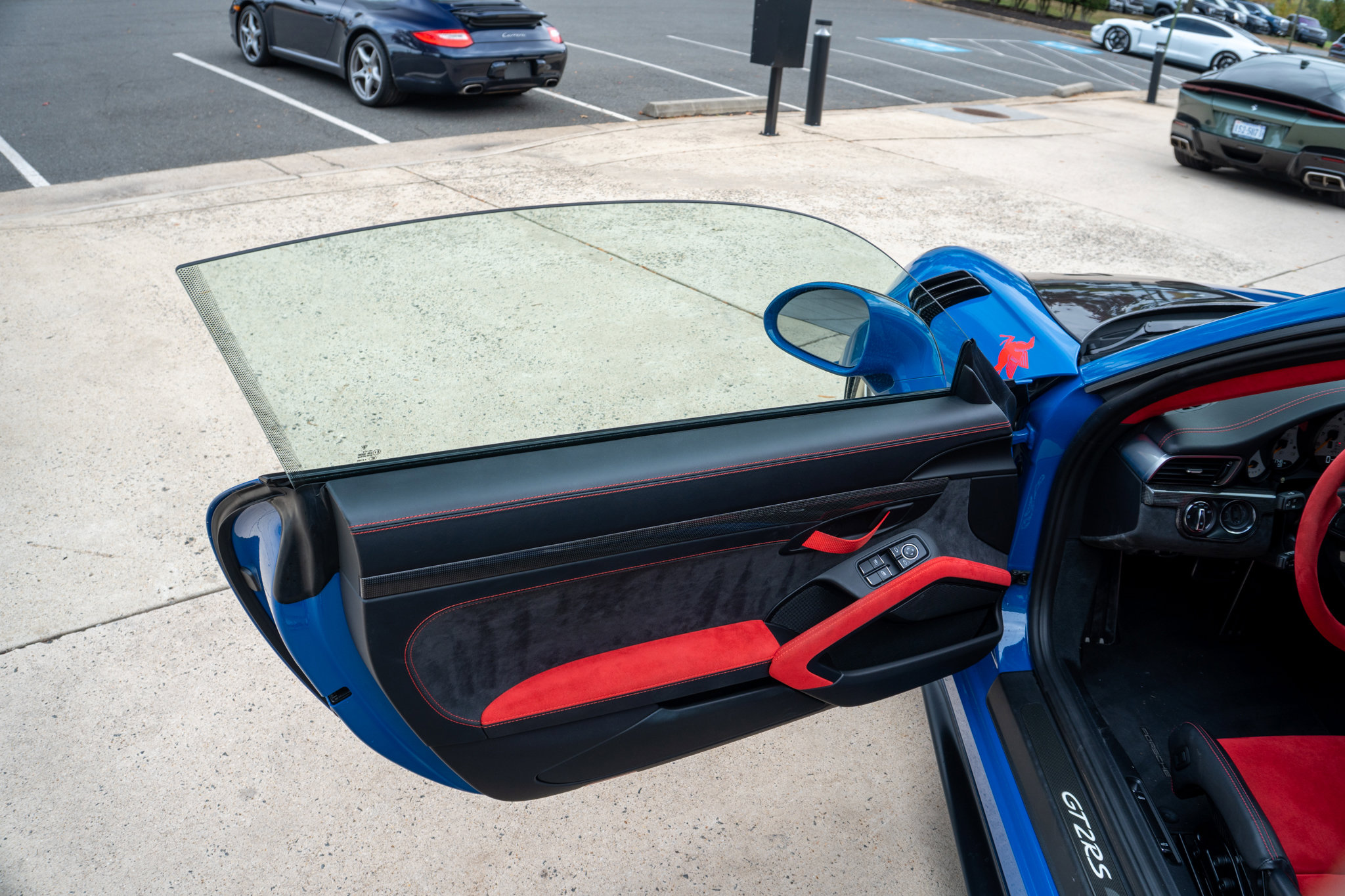 Used 2018 Porsche 911 GT2 RS image 9