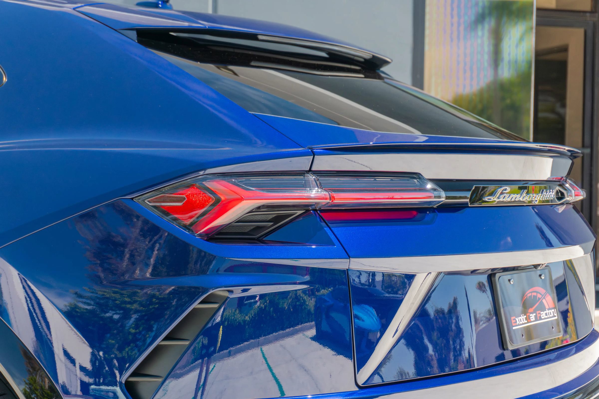 Used 2021 Lamborghini Urus AWD/4WD image 43