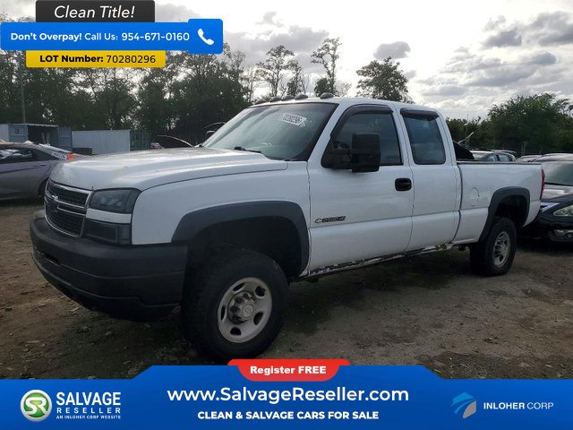 Used 2005 Chevrolet Silverado 2500 W/T AWD/4WD image 1