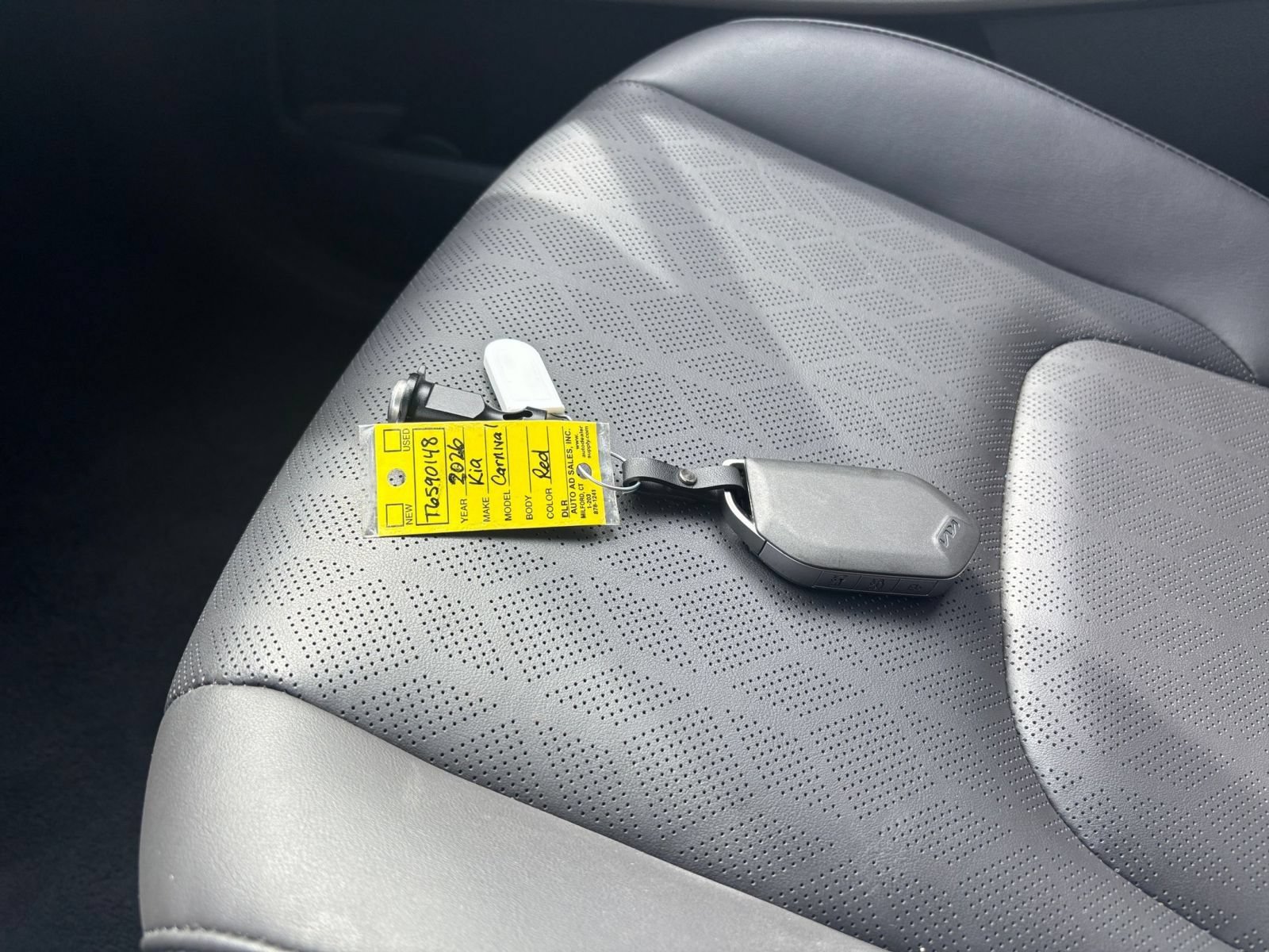 Used 2026 Kia Carnival FWD image 18