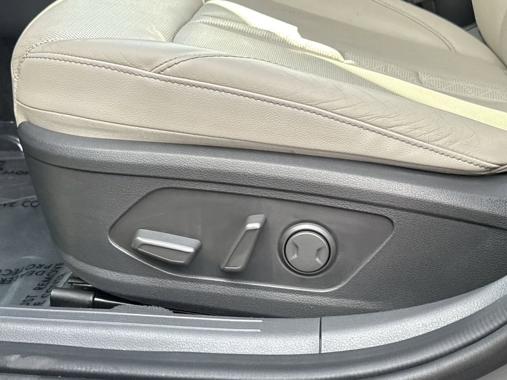 Used 2020 Hyundai Sonata Limited image 14