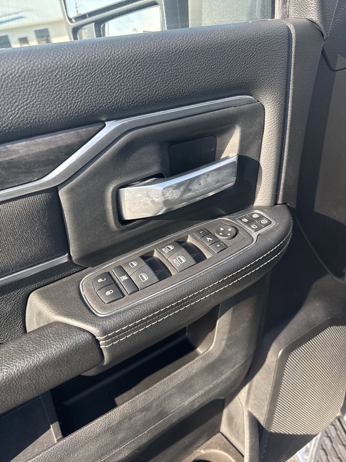 Used 2024 RAM 2500 Big Horn w/ Bed Utility Group image 11