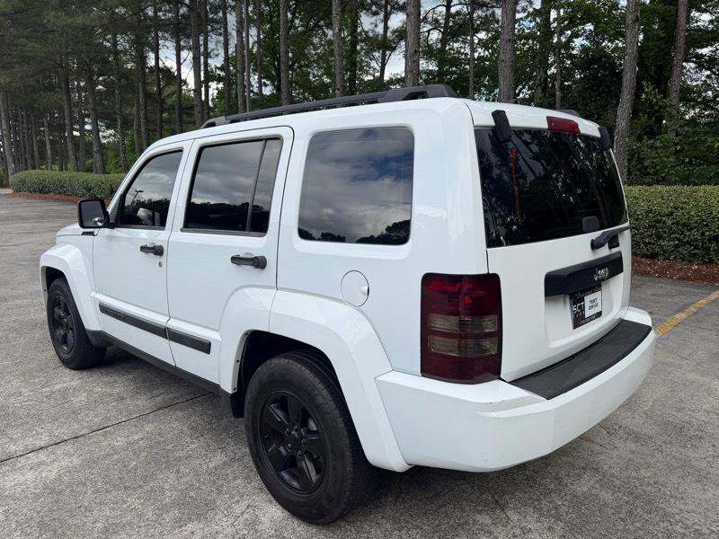 Used 2012 Jeep Liberty Sport RWD image 6