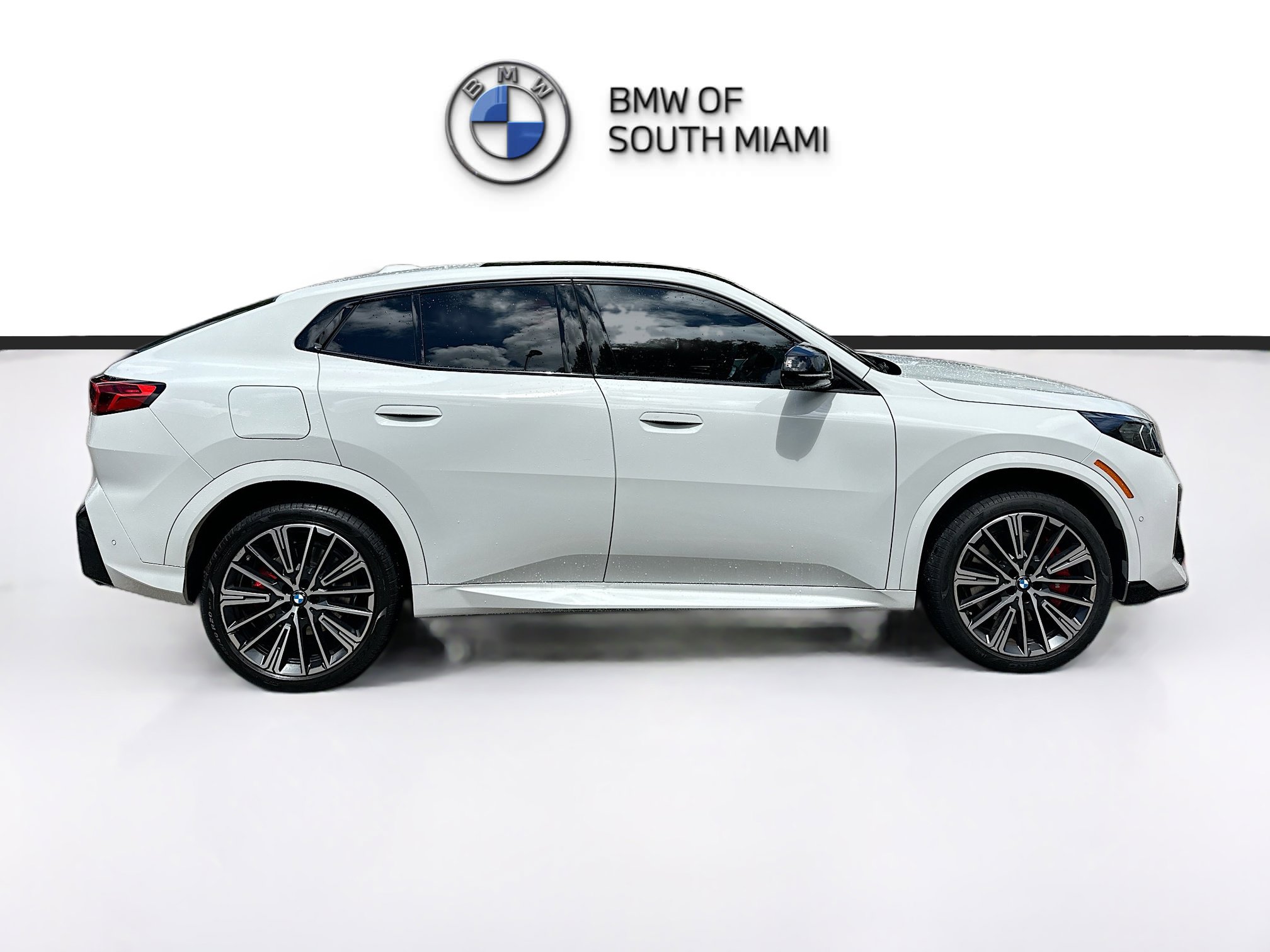 Certified 2025 BMW X2 M35i w/ Premium Package image 8