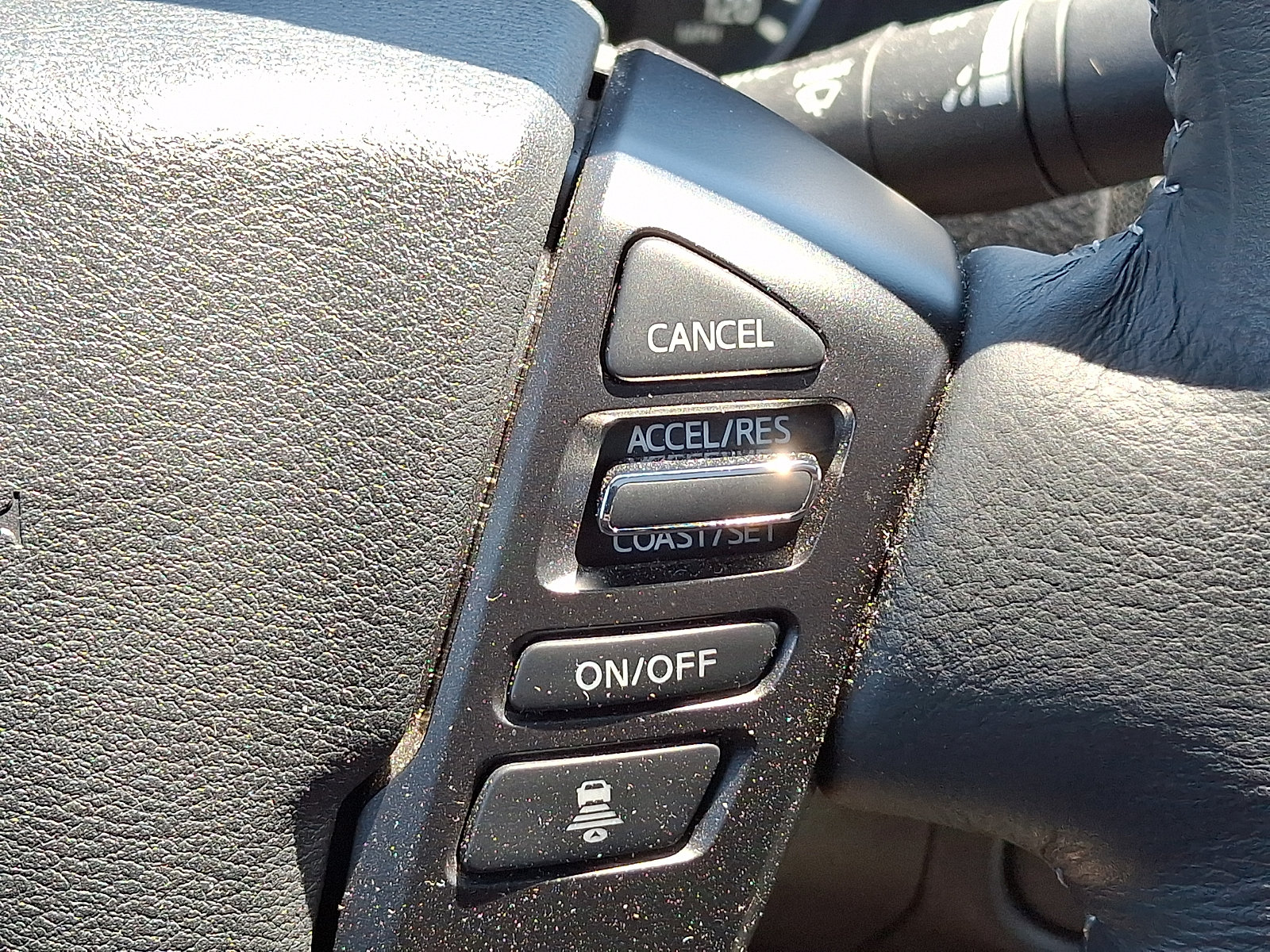 Certified 2024 Nissan Frontier SL w/ Technology Package AWD/4WD image 22