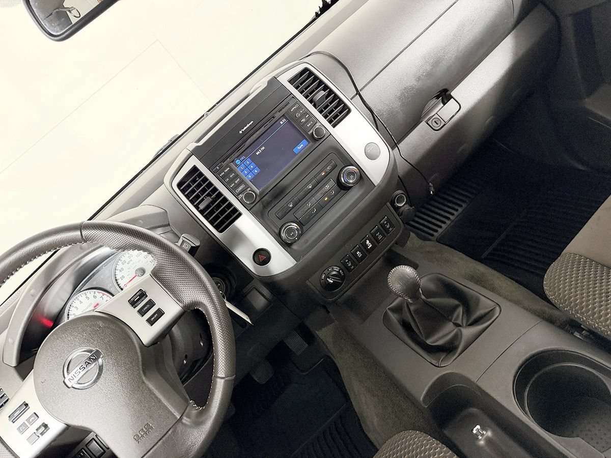 Used 2015 Nissan Xterra PRO-4X AWD/4WD image 57