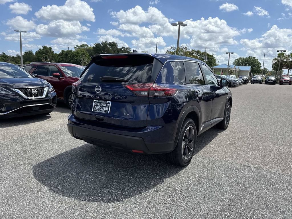 Certified 2024 Nissan Rogue SV FWD image 4