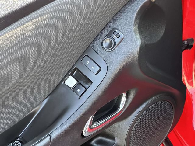 Certified 2015 Chevrolet Camaro LT RWD image 18