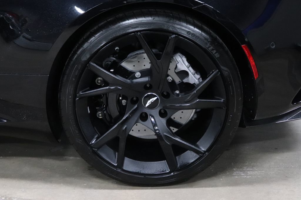 Used 2019 Aston Martin DBS Superleggera image 28