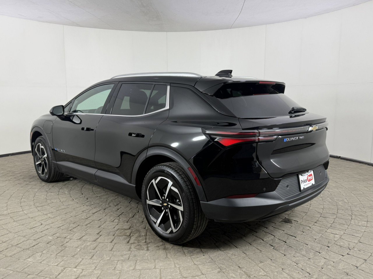 Used 2026 Chevrolet Equinox EV LT image 5
