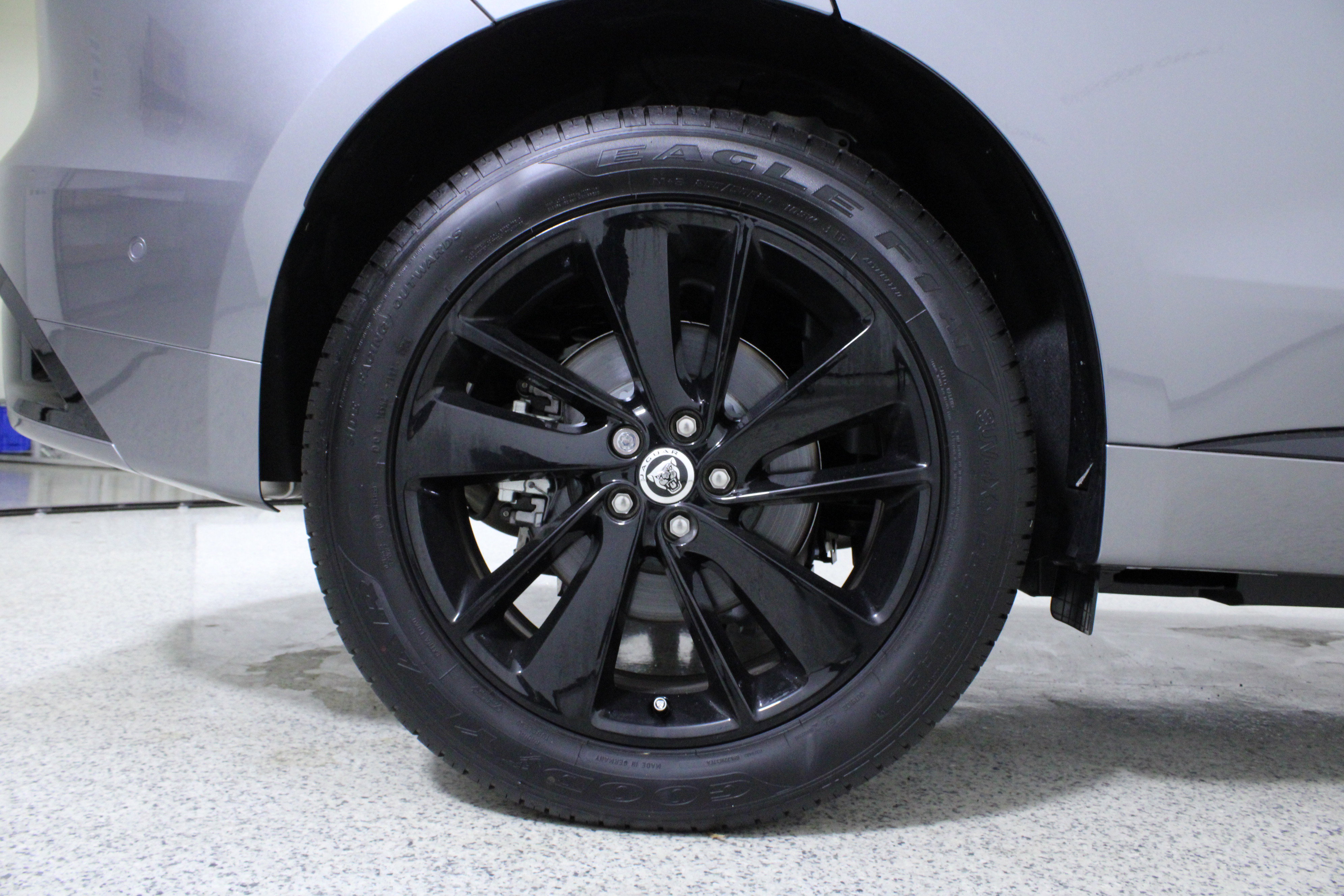 New 2026 Jaguar F-PACE R-Dynamic S image 8