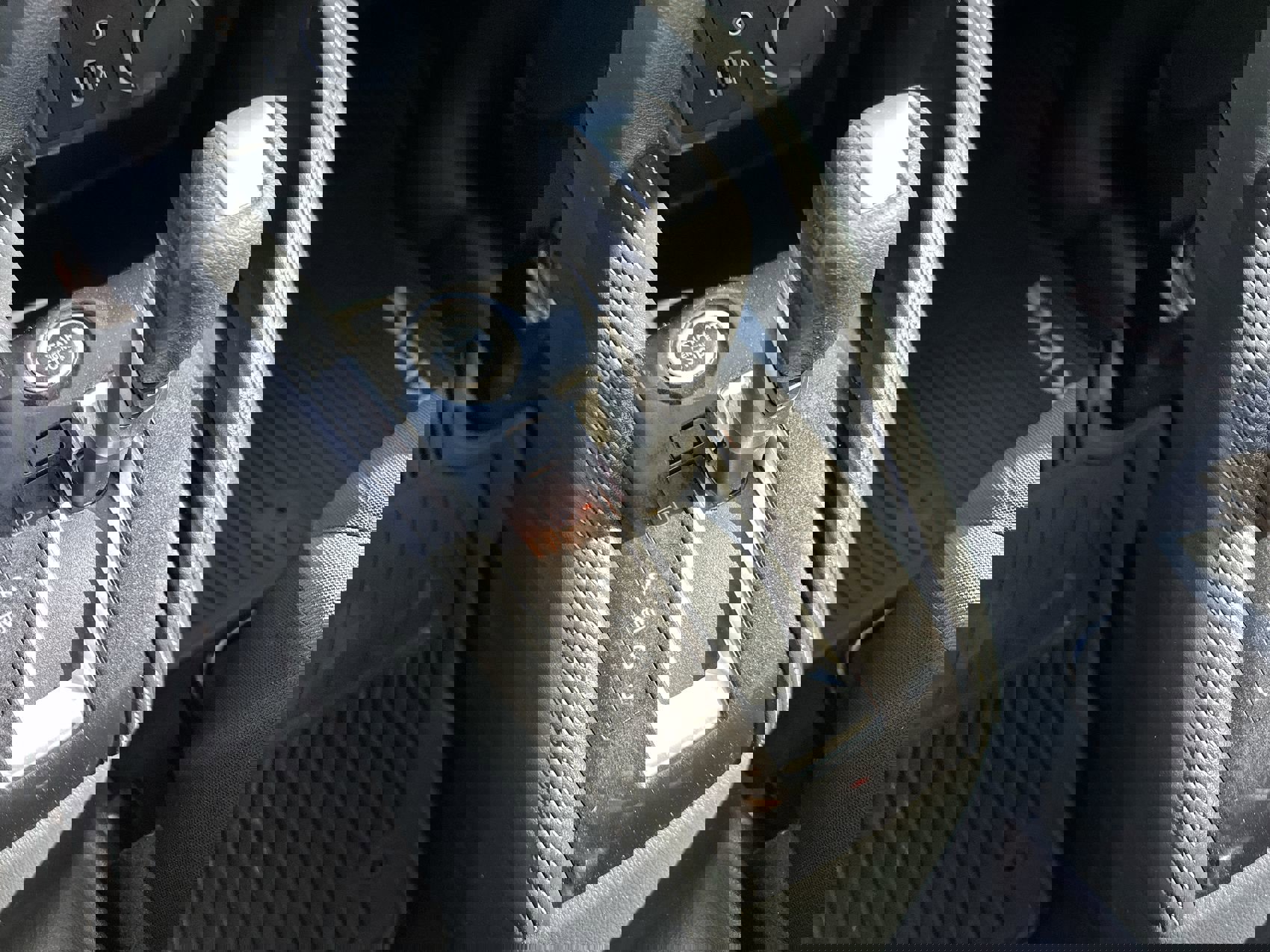 Used 2019 Nissan Kicks SV image 19