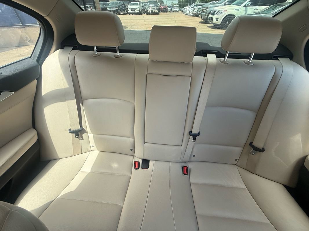 Used 2012 BMW 528i Sedan RWD image 14