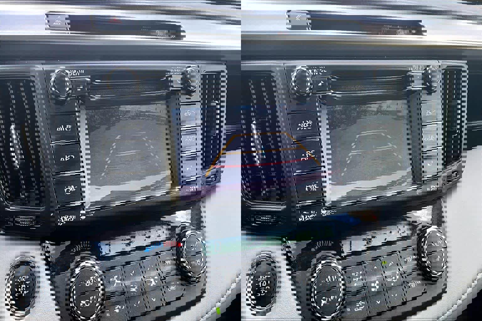 Used 2018 Toyota RAV4 XLE image 27