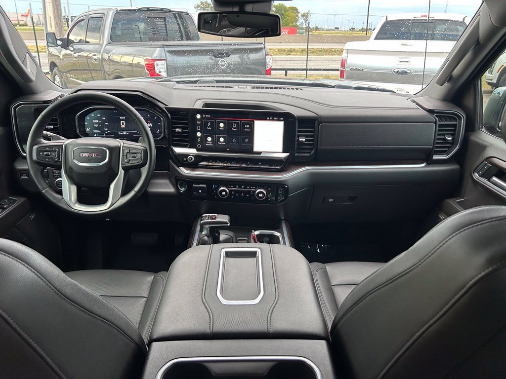 Used 2022 GMC Sierra 1500 SLT RWD image 18
