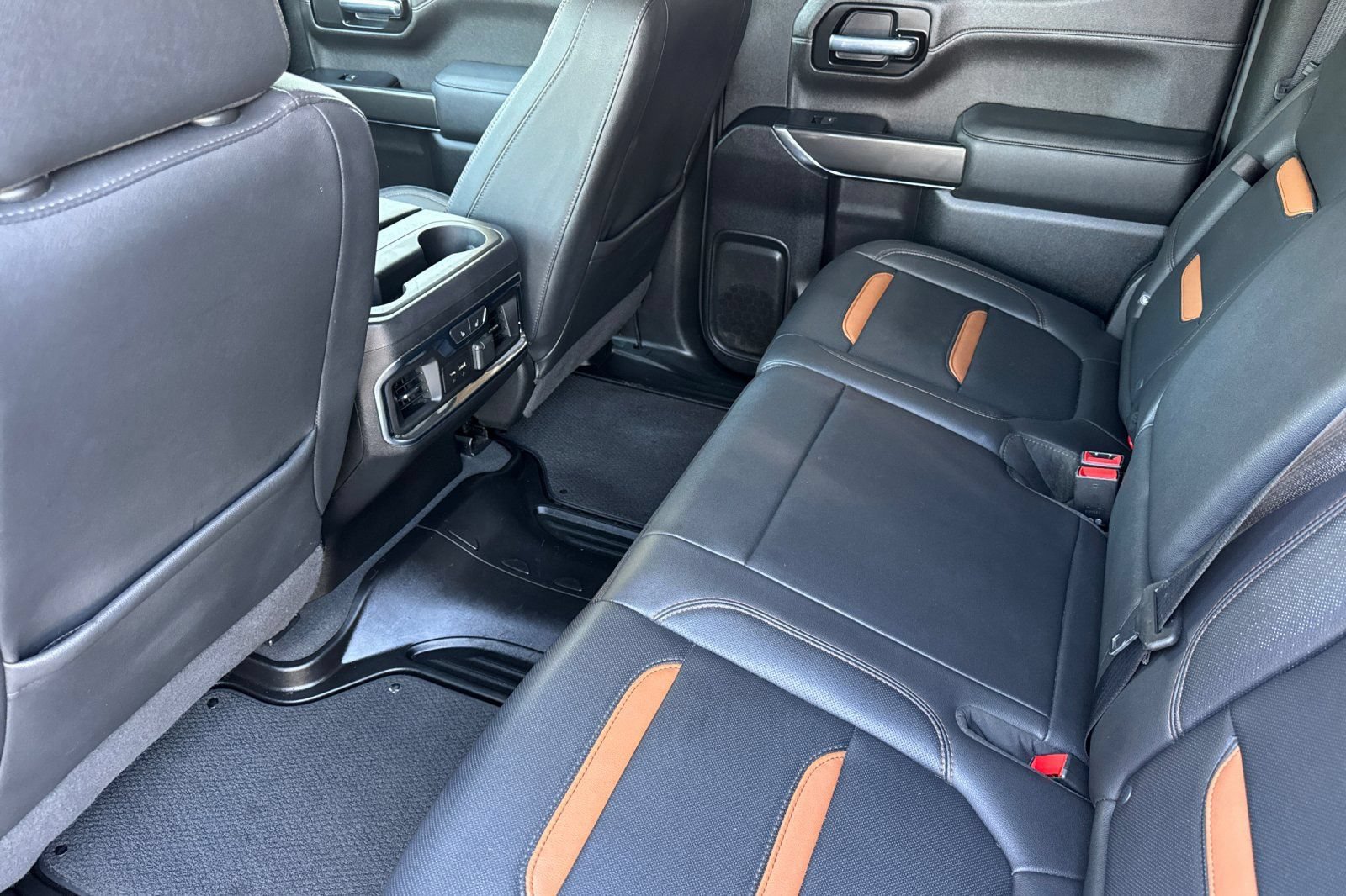 Certified 2021 GMC Sierra 1500 AT4 w/ AT4 Preferred Package AWD/4WD image 13