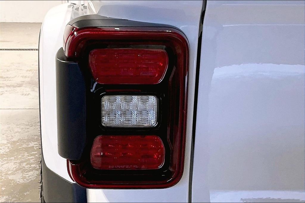 New 2026 Jeep Gladiator Mojave AWD/4WD image 32