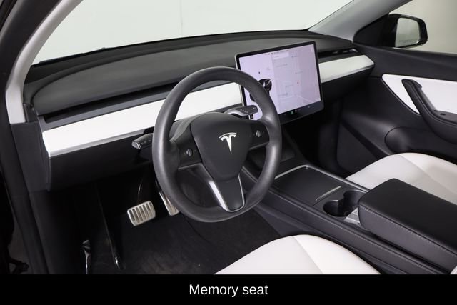 Used 2021 Tesla Model Y Long Range AWD/4WD image 16