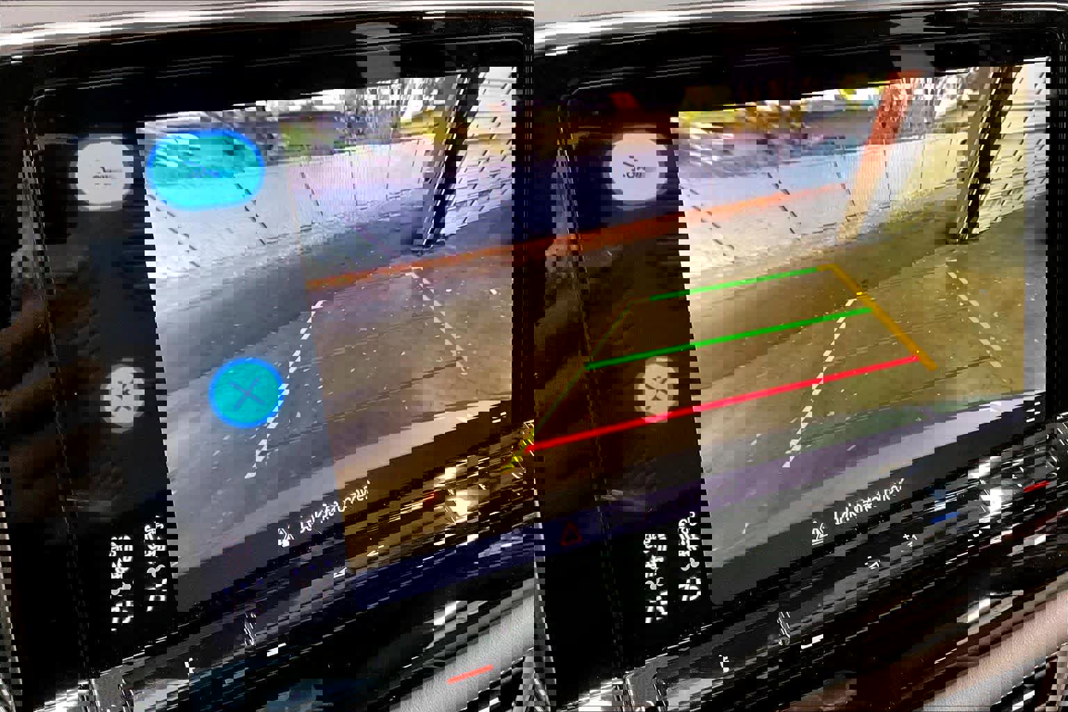 Used 2024 Volkswagen Atlas SE image 24