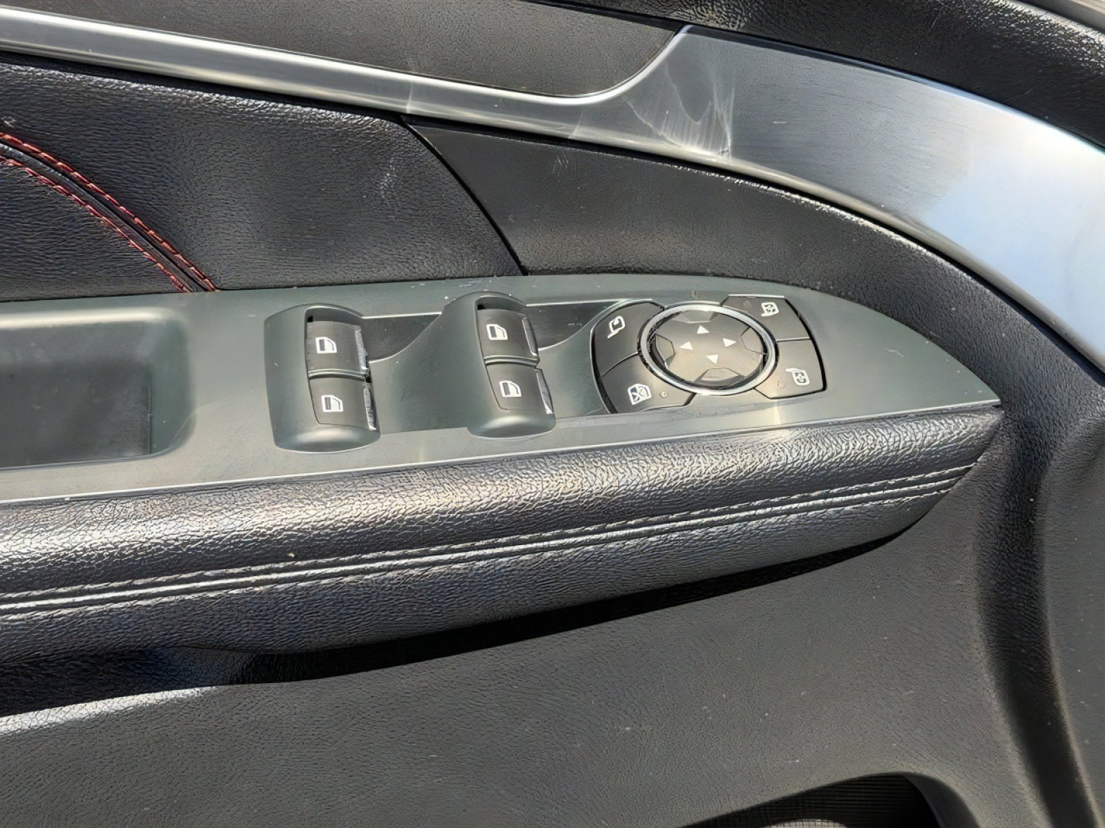 Used 2018 Ford Explorer Sport w/ Equipment Group 401A AWD/4WD image 17