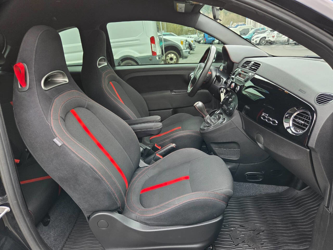 Used 2015 FIAT 500 Abarth w/ Beats Audio Package image 17