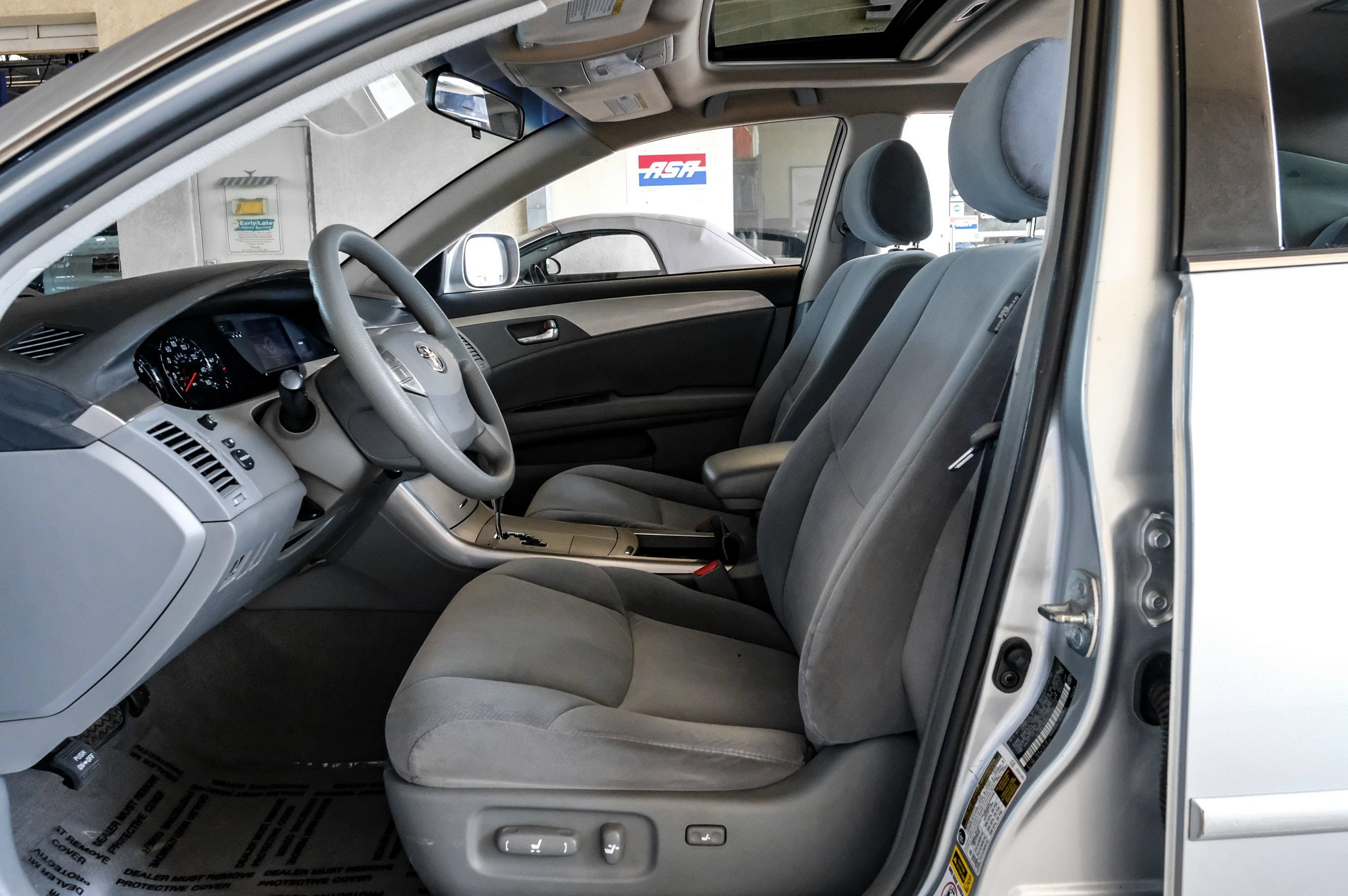 Used 2007 Toyota Avalon XL FWD image 3
